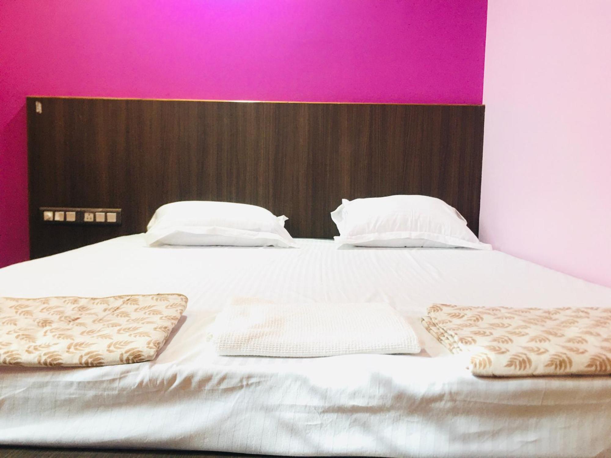 Chanda Palace Guest House Hazaribag Bagian luar foto